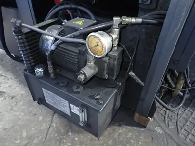 USED HYUNDAI WAI CORPORATION F500