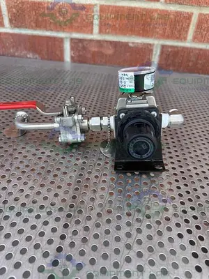 USED SMC AW40-N04-Z FILTER REGULATOR 7 - 125 PSI W/ FLOWSERVE BALL VALVE
