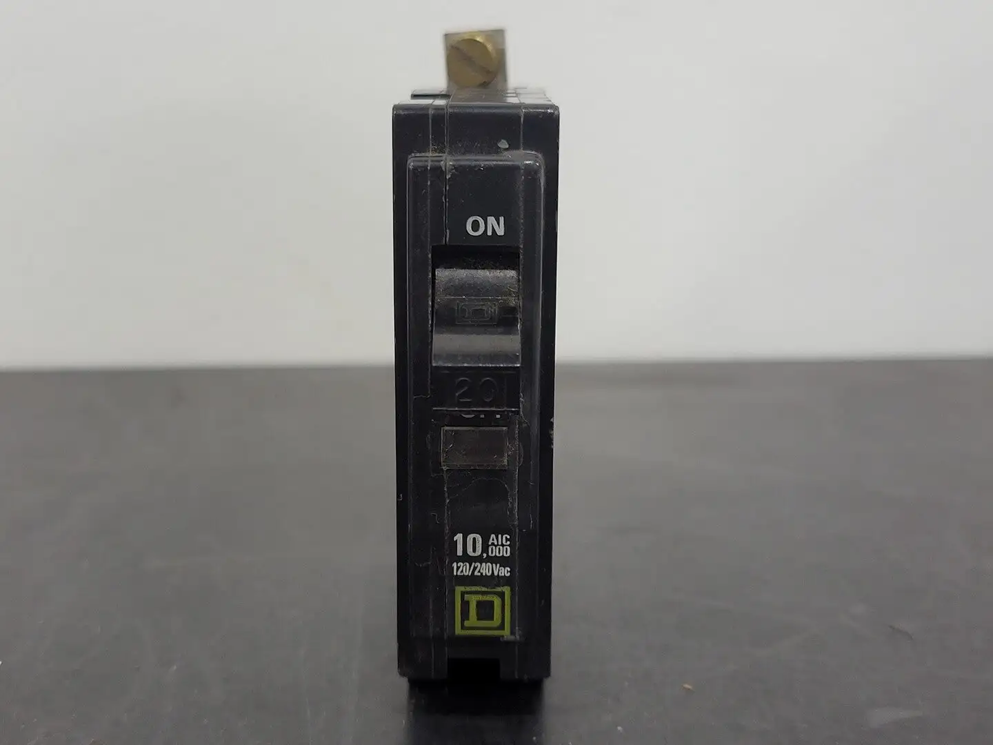 USED SQUARE D QO120