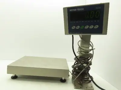 Mettler Toledo BBA226 Digital Scale w/Pedestal 11-3/4"x 15-3/4" Base 100lbs Max
