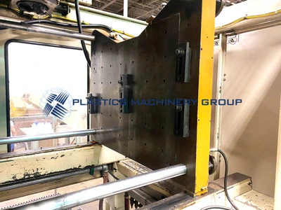 Cincinnati Milacron E90 Blow molder