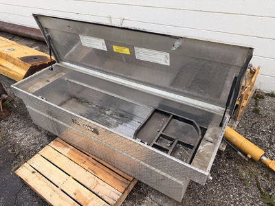 Used TRUCK TOOL BOX _UNKNOWN_ Tool Box Michigan US | Miedema Asset Management Group #1414307