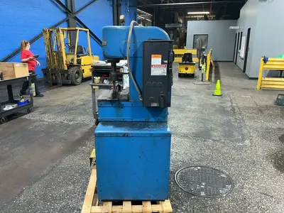 Used DENISON ENGINEERING CO. MC01FA11S01A01 Hydraulic Presses Ohio US | HGR 24 #1457524