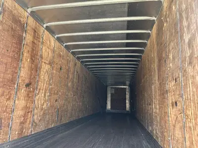 2001 Strick 53 ft Dry Van Trailer - Swing Door