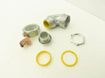 Crouse-Hinds LTB7590 90°  Male Liquid Tight Flex Conduit Box Connector Lot Of 9