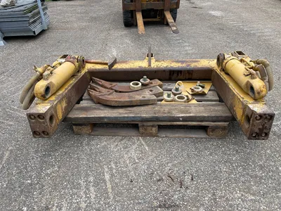 USED CATERPILLAR 953
