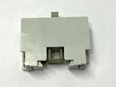 USED SPRECHER+SCHUH AUXILIARY CONTACT BLOCK 690V 16A LOT OF 2