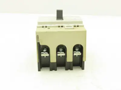 Mitsubishi NF30-FAU 3-Pole No Fuse Circuit Breaker 5A 200-230V 3Ph Lot of 11