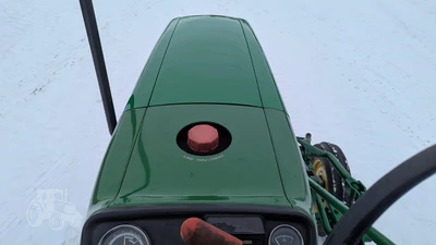 USED 1986 JOHN DEERE 900HC