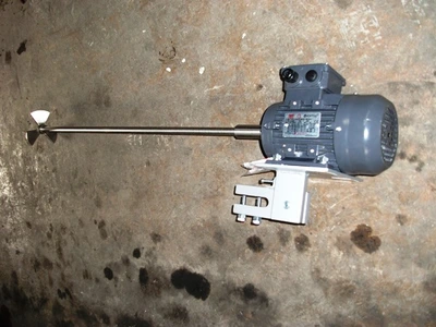 Rigal-Bennett Clamp-On Stirrer, 1.1 kW