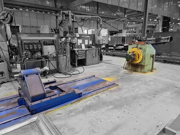 Used SILVESTRINI 6 TON WELDING MANIPULATOR Welding Positioners | Apt International N.V #365358