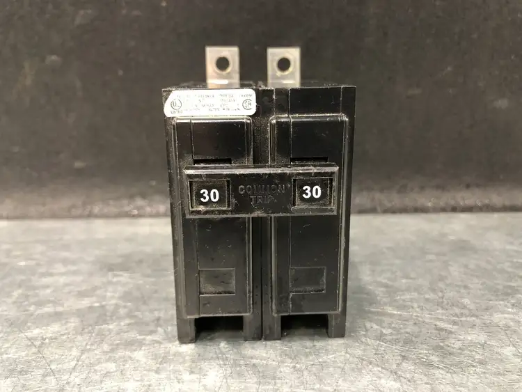 Used CUTLER-HAMMER BA230 Switchgears British Columbia CA | Lenmark #244180