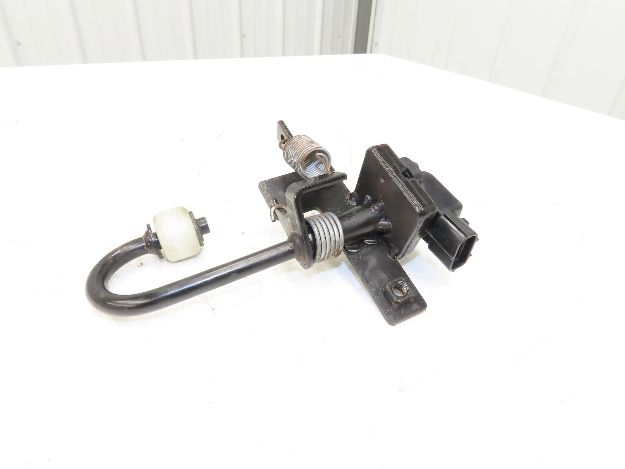 Toyota 57510-13300-71 Electric Forklift Accelerator Switch & Bracket Off 5FBE15