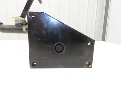 Caterpillar EP18KT Forklift Hydraulic Brake Pedal Master Cylinder Assembly