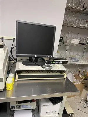 Cary 1E UV-Visible Spectrophotometer with PC