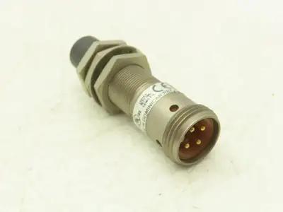 Allen Bradley 872C-D8NP18-N4 Proximity Sensor/Switch 10-30VDC Ser C 18mm Dia