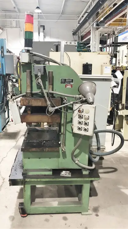 Used CRESTWOOD CRESTWOOD C FRAME SHOP PRESS Trimming Presses | Alma Machinery #899374