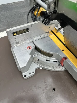 Used 2015 DEWALT "DWS780" Miter Saws California US | MachineryMax #1373244
