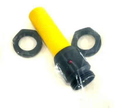 NEW TURCK NI10-P18-AZ3X-B2331 SENSOR 4375200 NI10P18AZ3XB2331