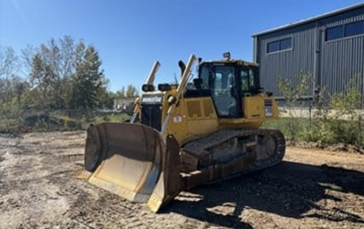 USED 2017 Komatsu D65EX-18