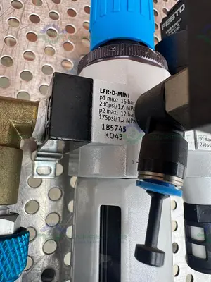 Used FESTO LFR-D-MINI REGULATOR W/ FESTO HEE-D-MINI-24 36PSI/0.25MPA Regulators California US | Equipment Lab #1285488