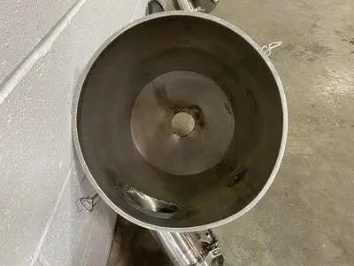 Lidded Hoppers With Butterfly Valves