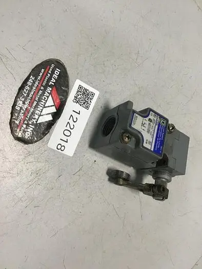 Used SQUARE D 9007-C52B2 Relays & Switches Michigan US | Ideal Machinery #593405