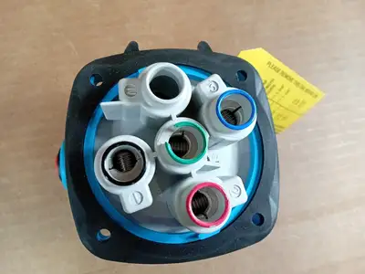 NEW MELTRIC 33-64183-C-K14-352