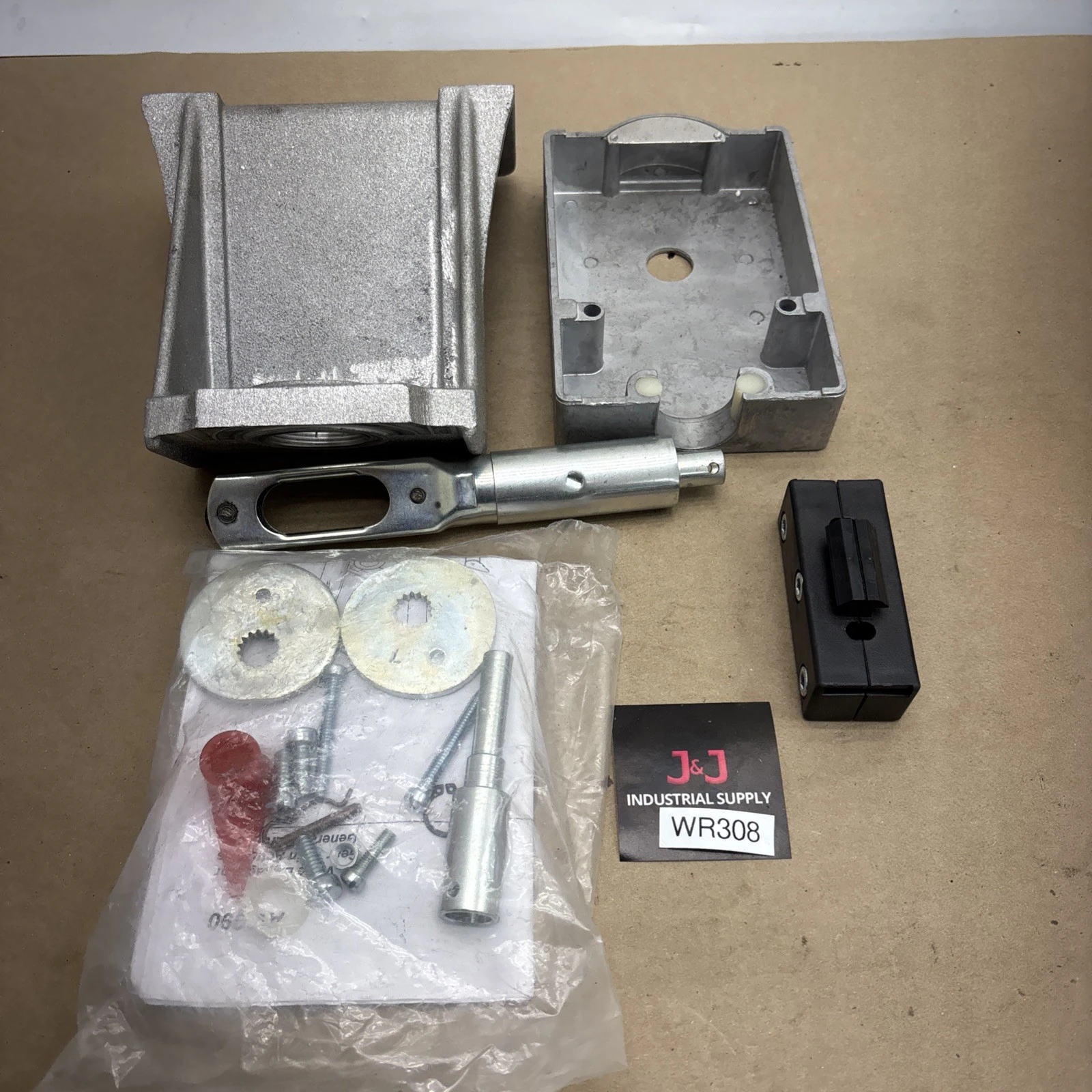 NEW Schneider Electric AV-391-0-0-1