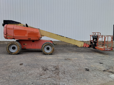 USED 2016 JLG 600S