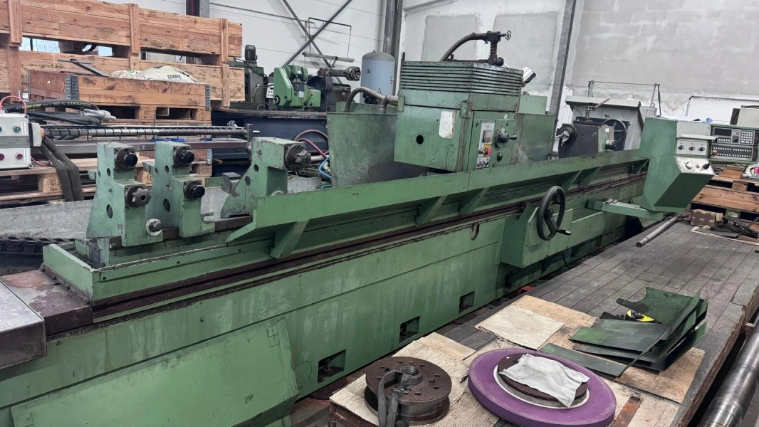 TOS Hostivař CNC Universal Cylindrical Grinder, very good used condition