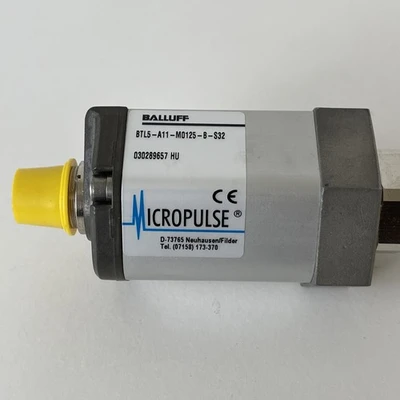 NEW Balluff BTL5-A11-M0152-Z-S32