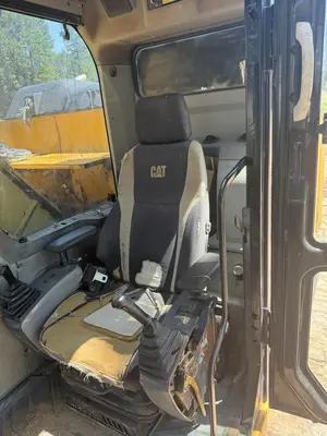 Used 2012 CATERPILLAR 320E LRR Crawler Excavators Texas US | Proxy Equipment #1378438