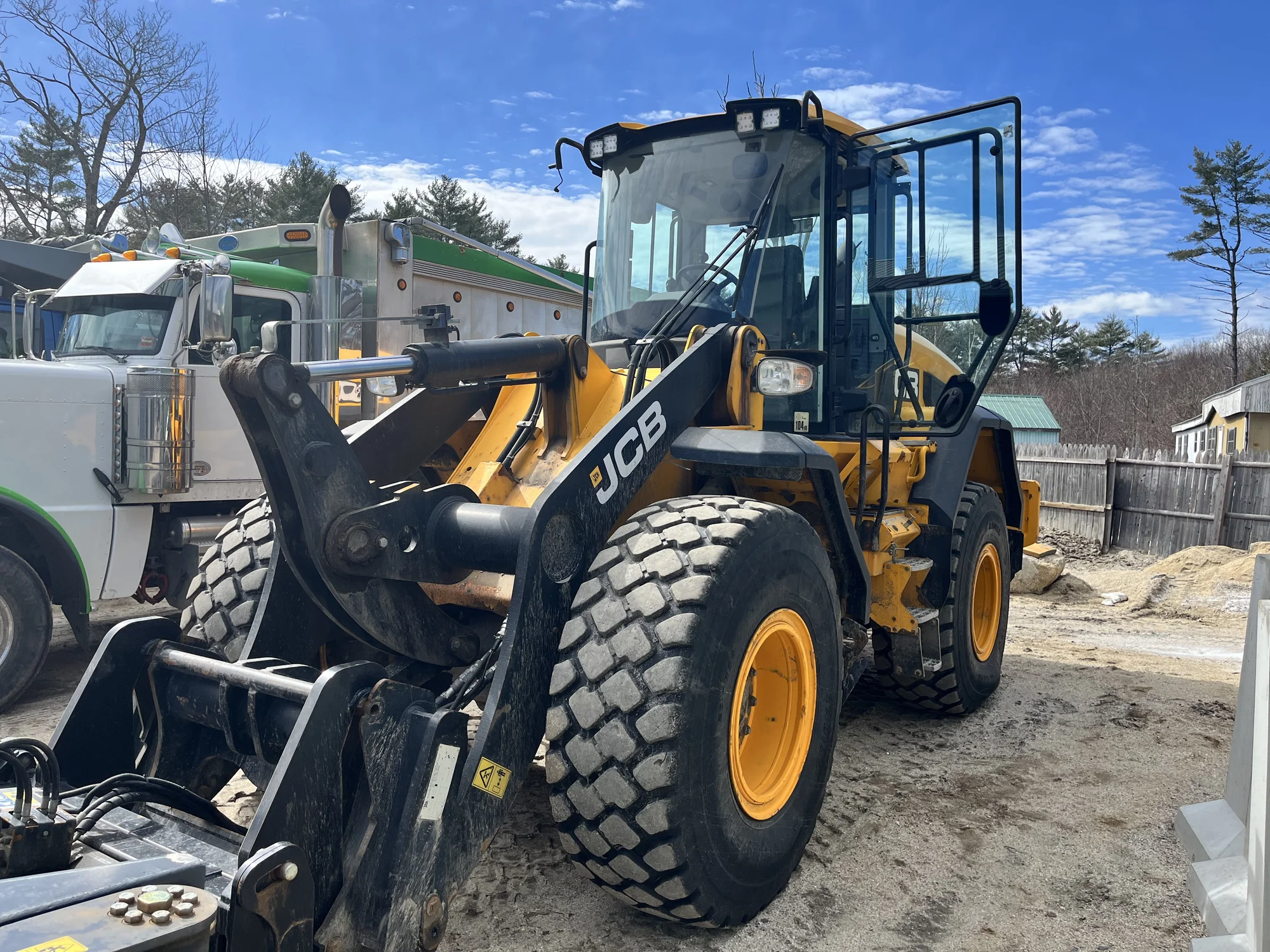 Used 2017 JCB 427ZXT4F Wheel Loaders Maine US | Zadoon Equipment #1480547
