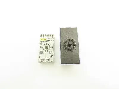 EM609 Temperature Converter 11-Pin Relay w/Base