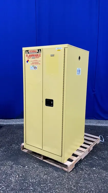 Used A & A SHEET METAL PRODUCTS P1120 Cabinets Ohio US | HGR 24 #1343652