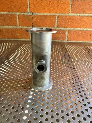 Used 3 WAY STAINLESS STEEL KF 50 TO KF 16/10 NIPPLE VACUUM FITTING Valves/Fittings California US | Equipment Lab #1317049