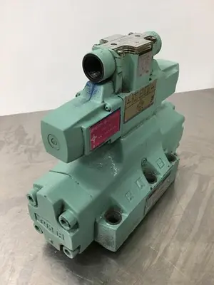 USED YUKEN DHG-06-3CI3-E-5045