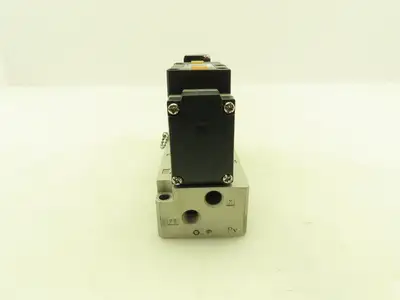 SMC VFS3100-5FZ  24VDC Single Solenoid Valve 5-Port Manifold Base  LOT OF  2