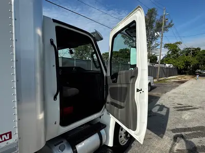 Used 2020 INTERNATIONAL MV607 Box trucks Florida US | Truck and Van Outlet #1509202