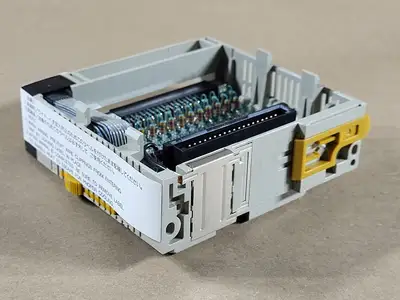 NEW OMRON CQM1-ID213