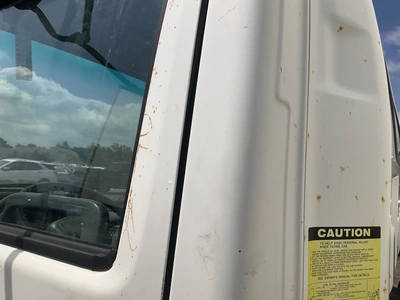 USED 2006 GMC W4500