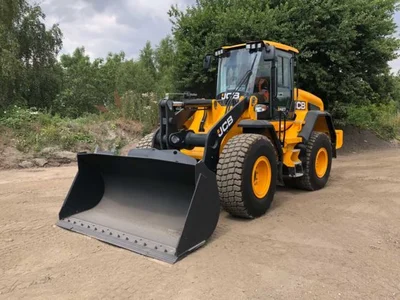 USED 2023 JCB 427