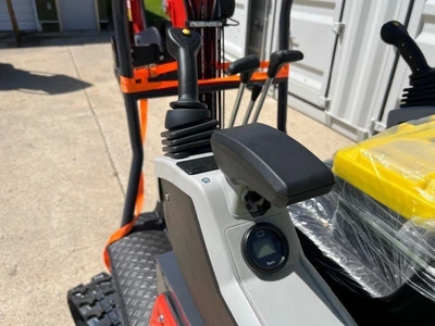 2025 CFG Mini Excavator (MX15RX)