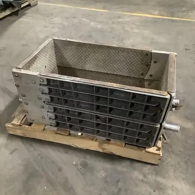 USED FLASK 24"X16"