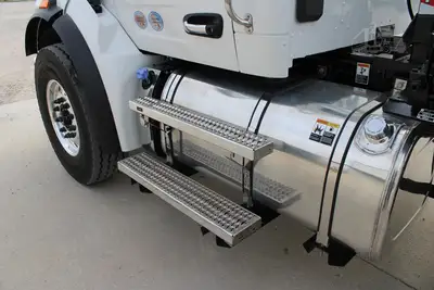 New | in-Stock 2027 PETERBILT 548 Rolloff Trucks Texas US | Roll Off Truck World #1492000