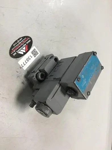Used VICKERS DG4V32ALMFWB660EN21 Valves/Fittings Michigan US | Ideal Machinery #598330