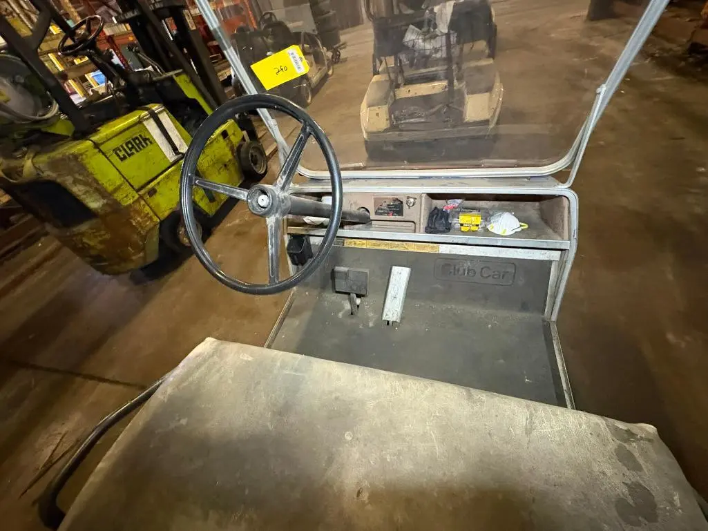 Used _UNKNOWN_ _UNKNOWN_ Golf Carts Ohio US | Myron Bowling Auctioneers Inc #1504505