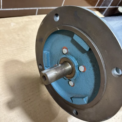 NEW Baldor MVM3613D