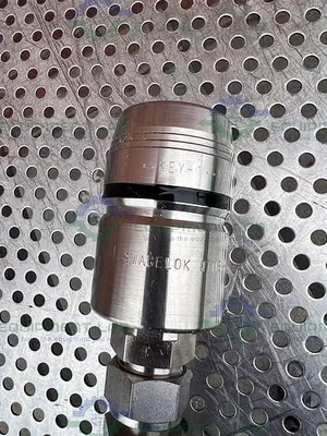 USED SANI TECH 35" GR-FDA HOSE W/ SWAGELOK QUICK CONNECT STAINLESS STEEL FITTING
